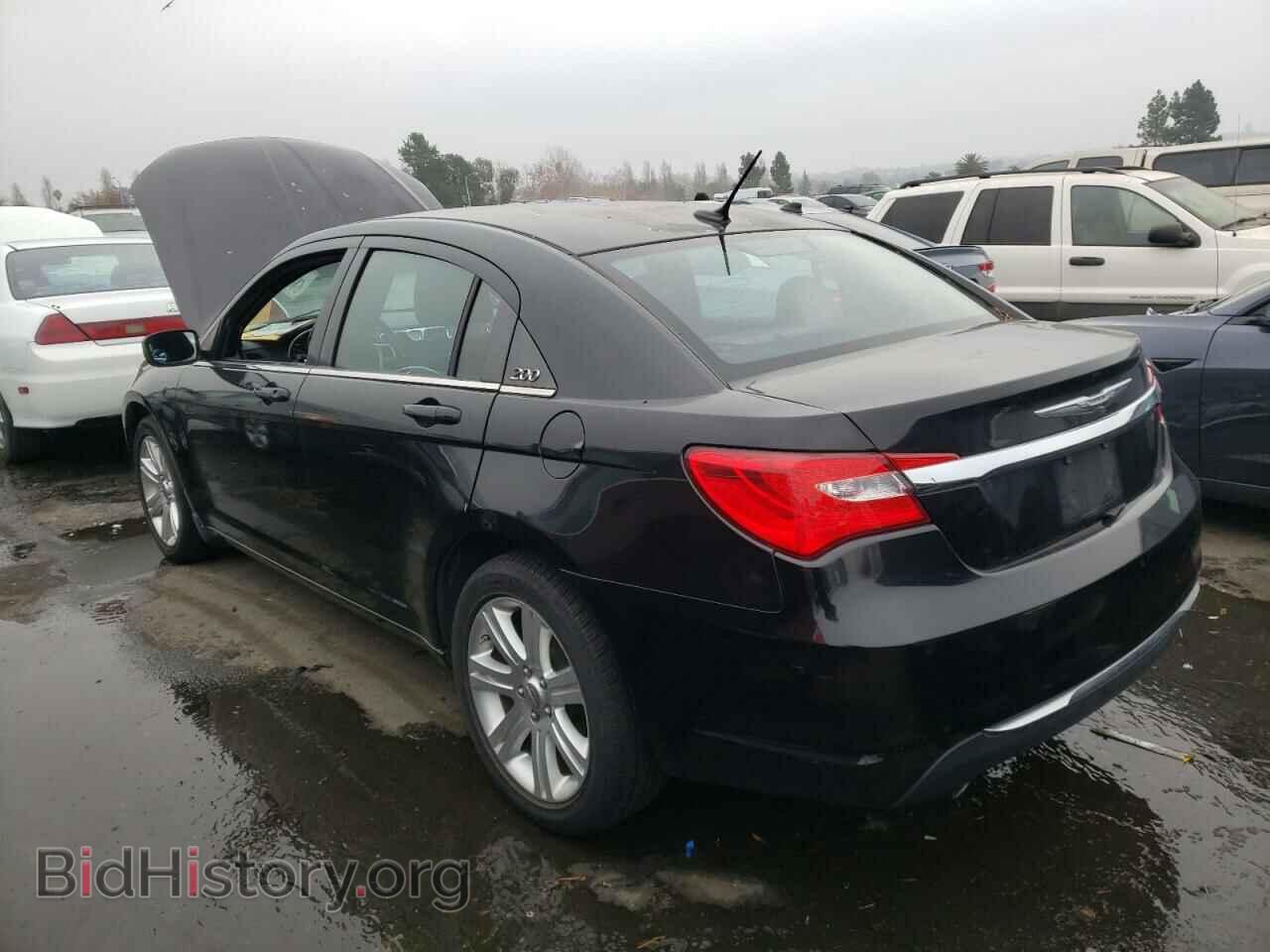 2012 CHRYSLER 200 - VIN: 1C3CCBBG7CN211461 - Фото 2