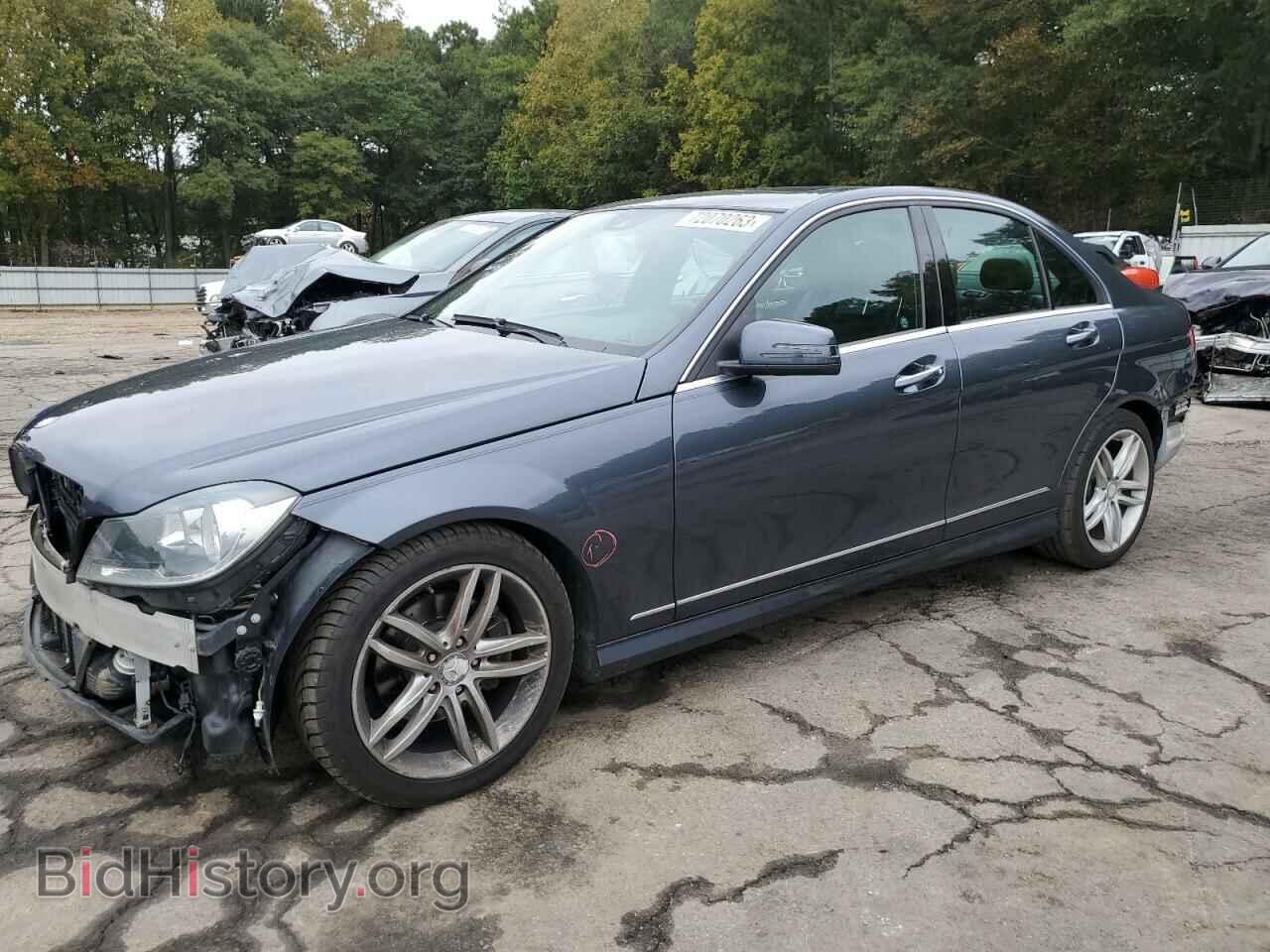 Photo WDDGF4HB2DA781958 - MERCEDES-BENZ C-CLASS 2013