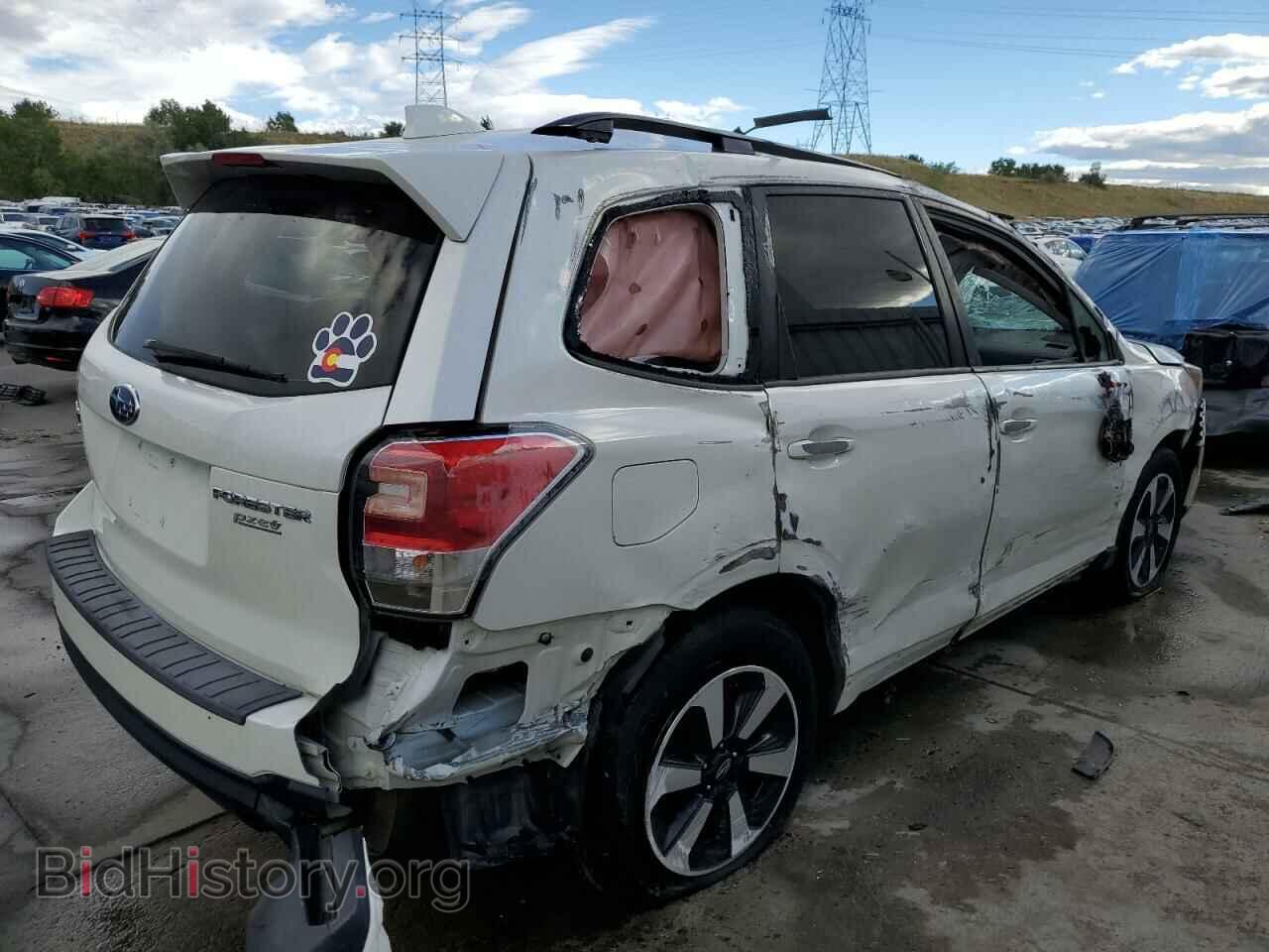 2017 SUBARU FORESTER - VIN: JF2SJAEC8HH546008 - Фото 3