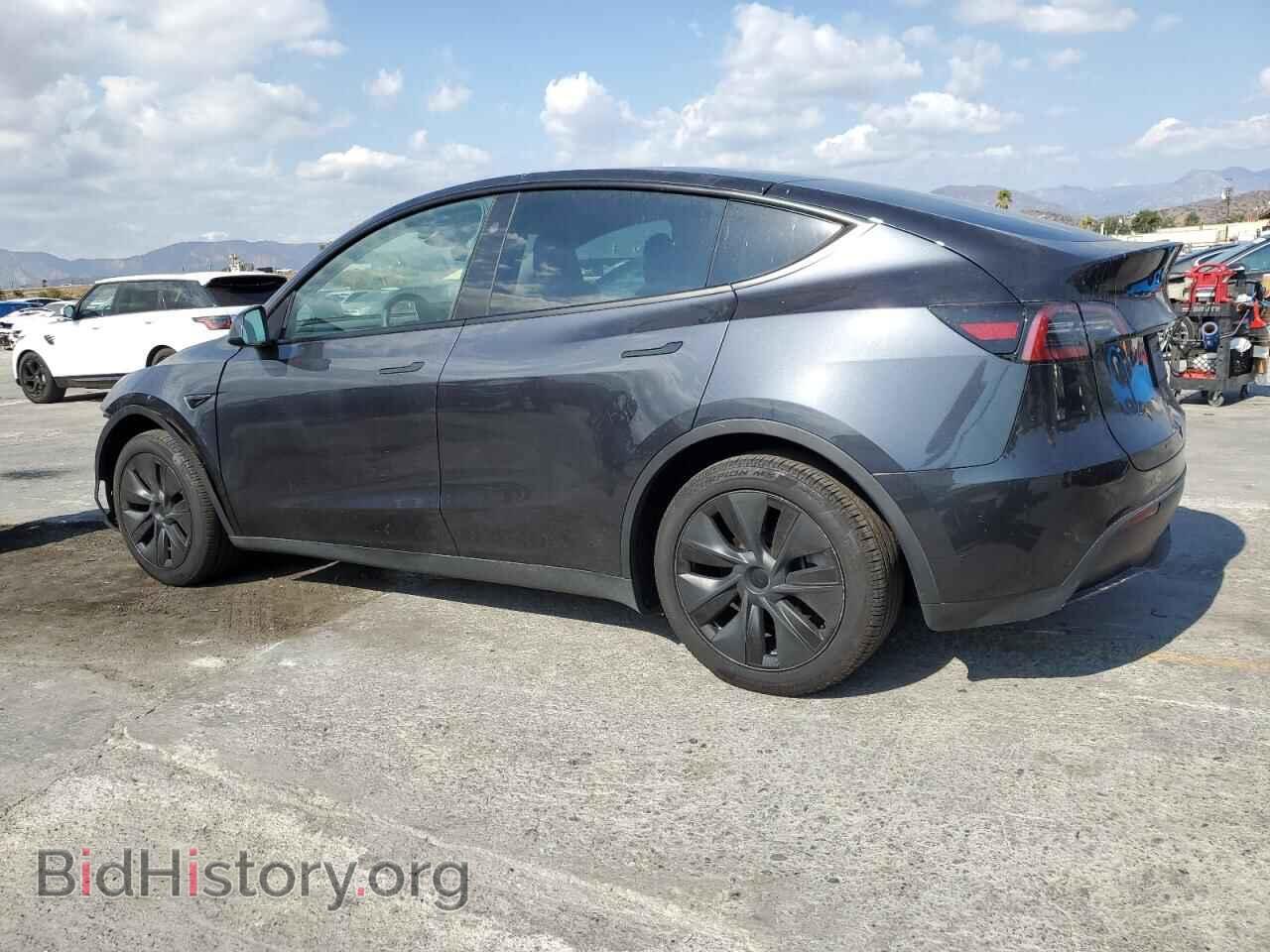 2025 TESLA MODEL Y - VIN: 7SAYGDED7SF218400 - Фото 2