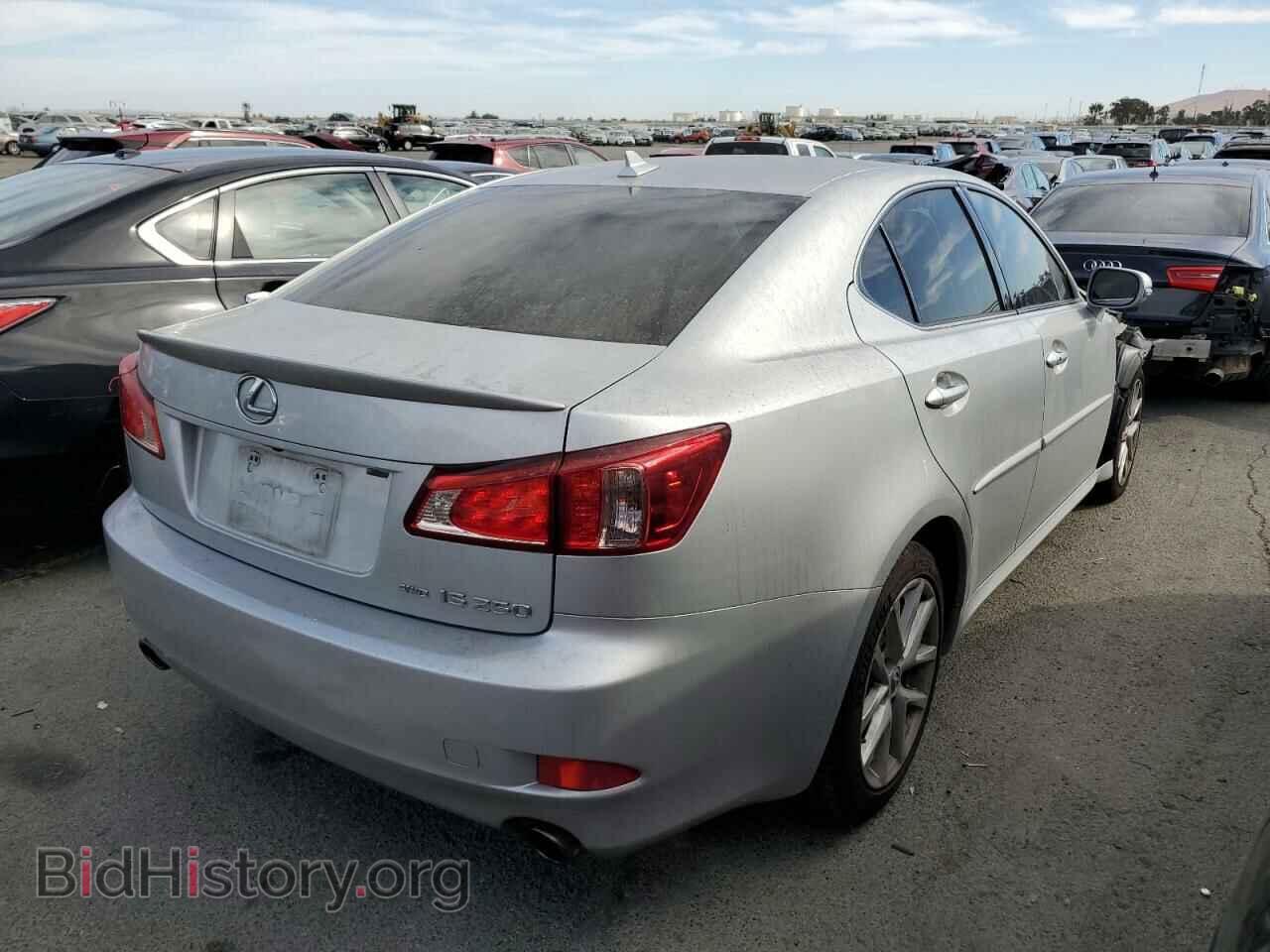 2011 LEXUS IS - VIN: JTHCF5C28B5045827 - Фото 3