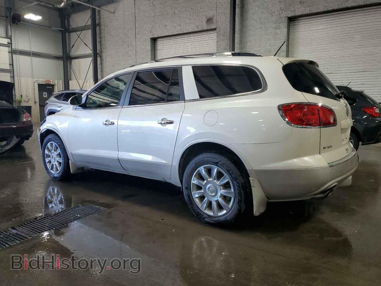 2012 BUICK ENCLAVE - VIN: 5GAKRCED7CJ353766 - Photo 2
