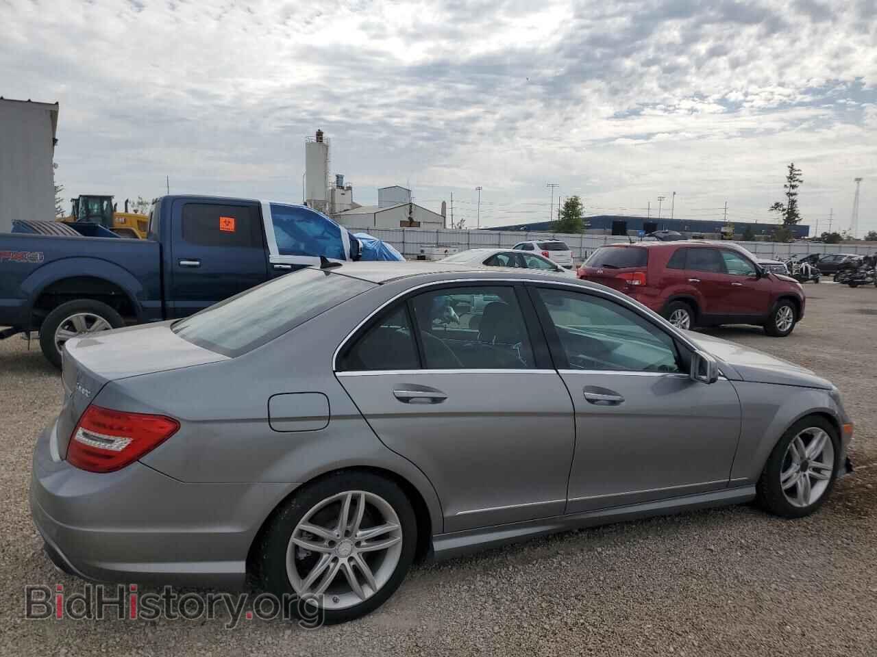 2012 MERCEDES-BENZ C-CLASS - VIN: WDDGF8BB6CA634895 - Фото 3