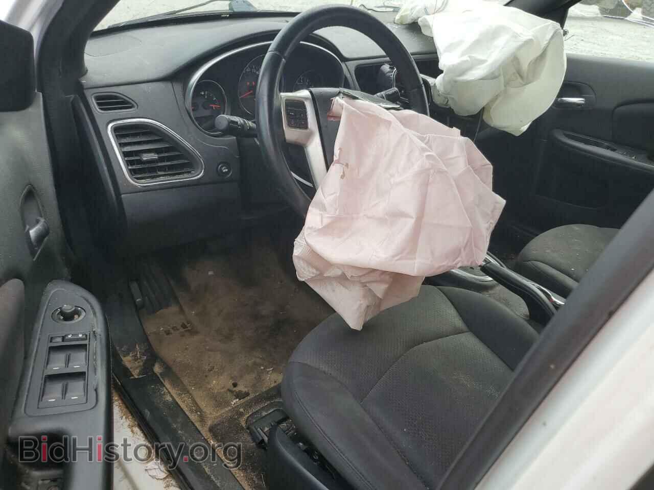 2013 CHRYSLER 200 - VIN: 1C3CCBBG4DN744725 - Photo 8
