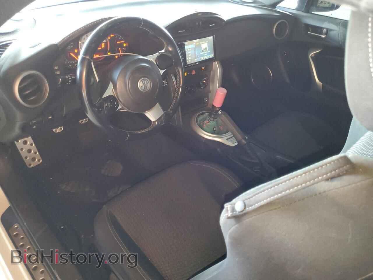 2017 TOYOTA 86 - VIN: JF1ZNAA11H9710530 - Фото 8