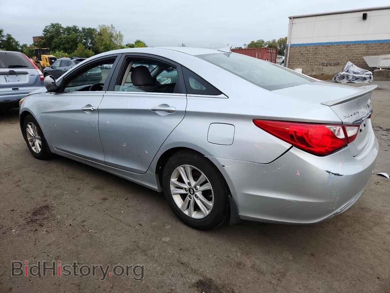 2013 HYUNDAI SONATA - VIN: 5NPEB4AC3DH688097 - Фото 2