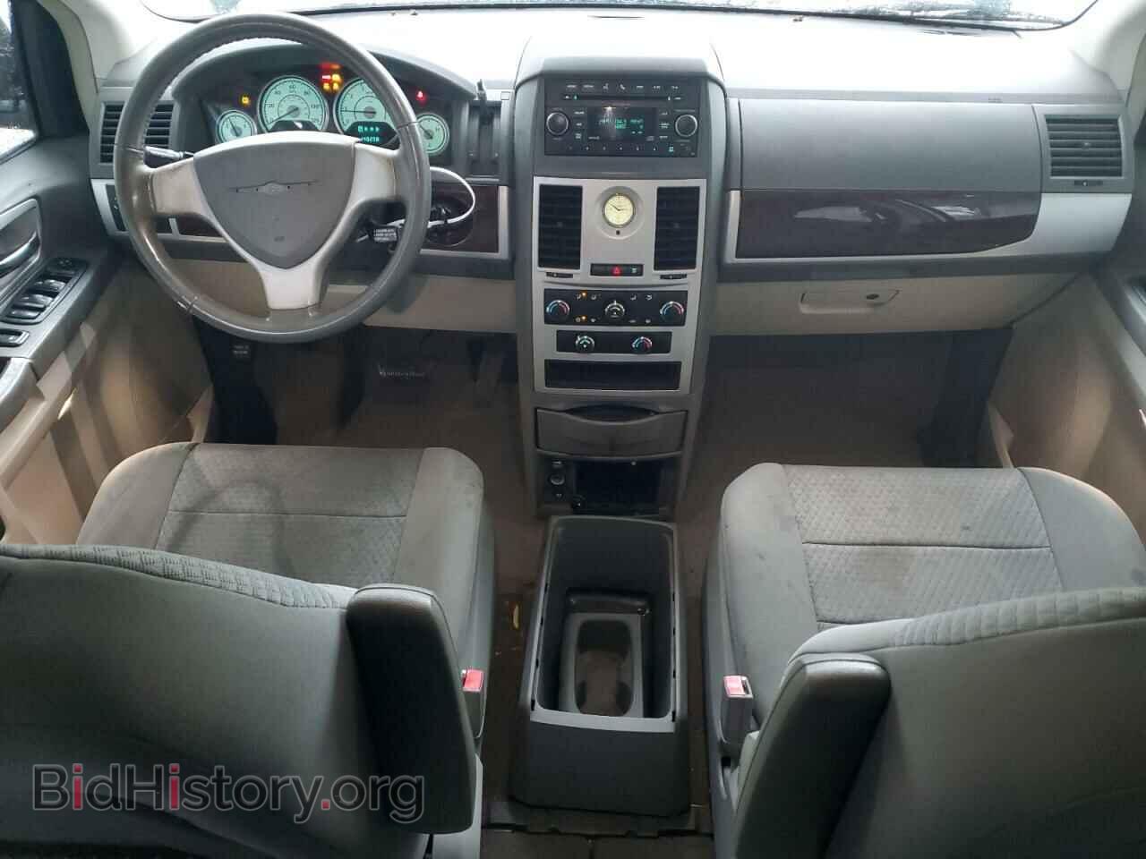 2010 CHRYSLER MINIVAN - VIN: 2A4RR5D17AR308782 - Фото 8