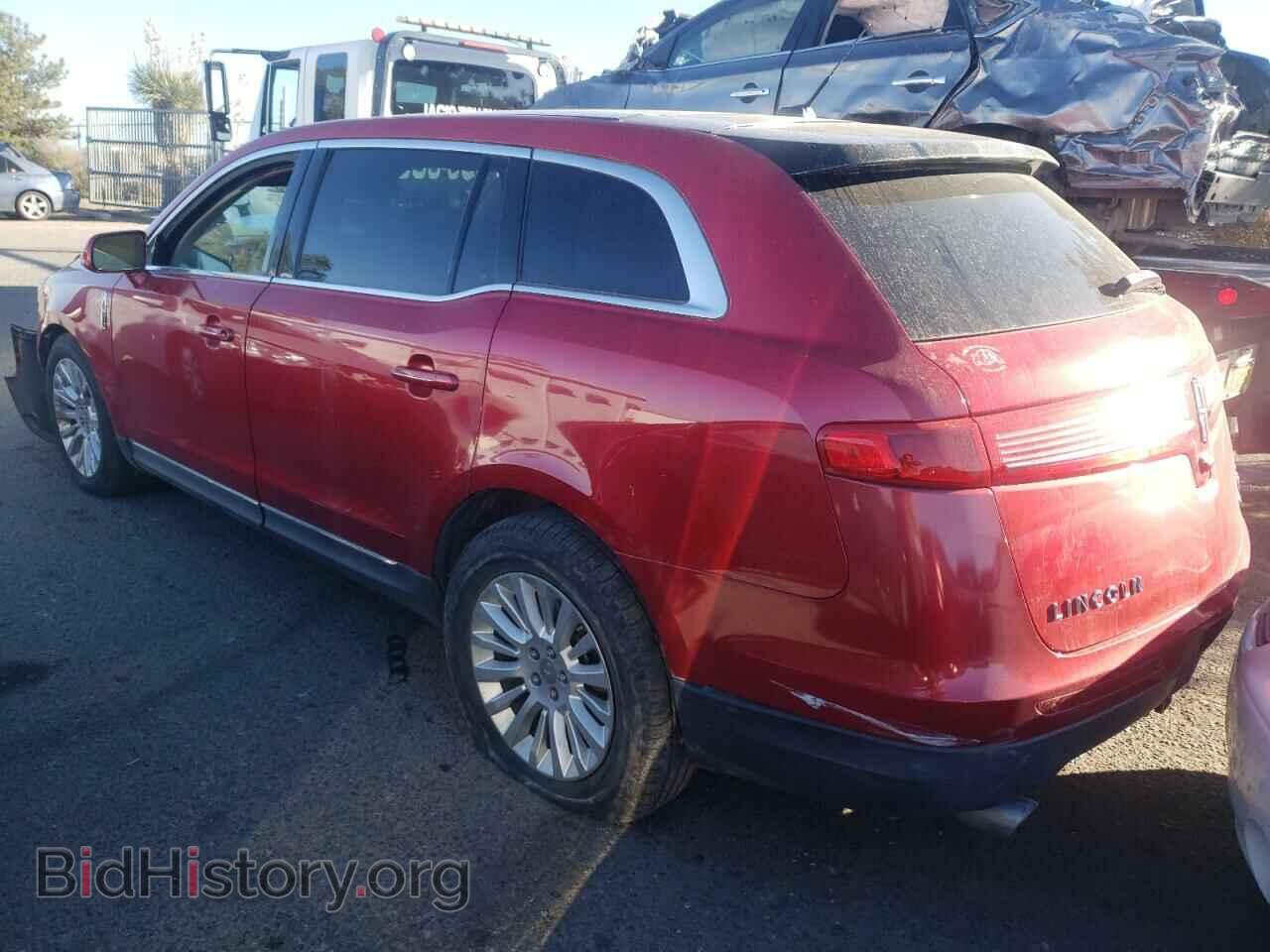 2012 LINCOLN MKT - VIN: 2LMHJ5AT6CBL54906 - Фото 2