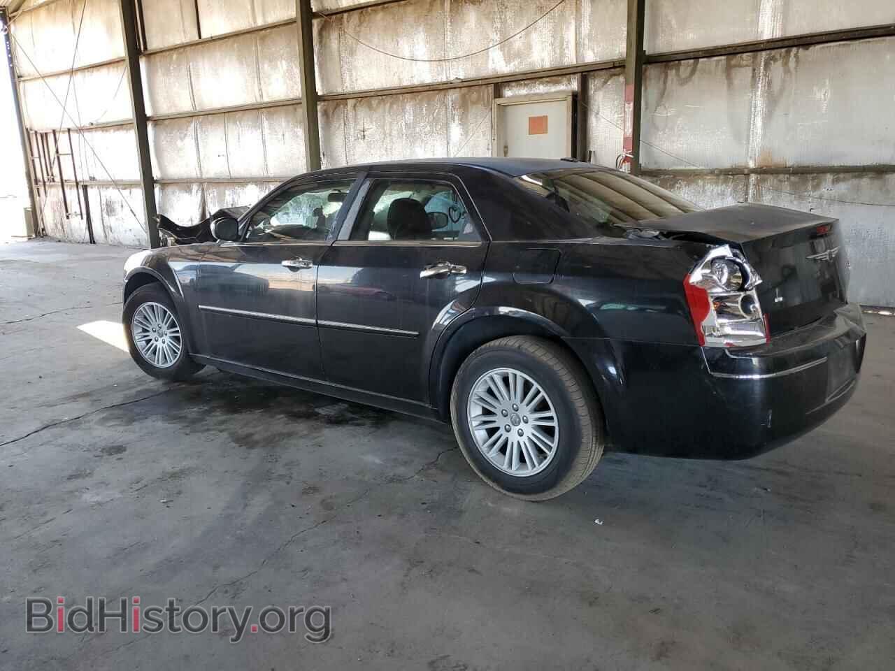 2010 CHRYSLER 300 - VIN: 2C3CA5CV4AH263186 - Фото 2