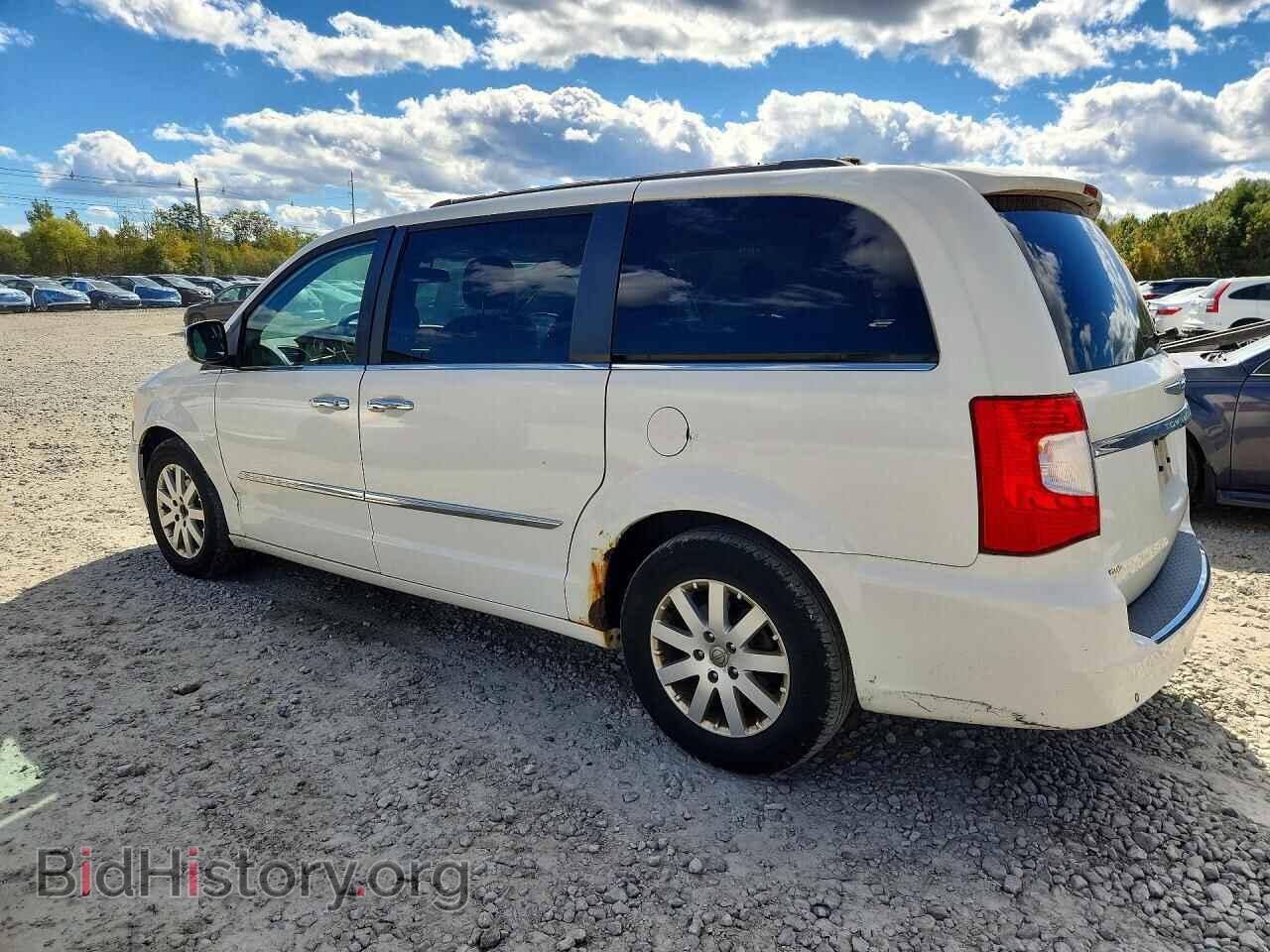 2011 CHRYSLER MINIVAN - VIN: 2A4RR8DG1BR781228 - Photo 2