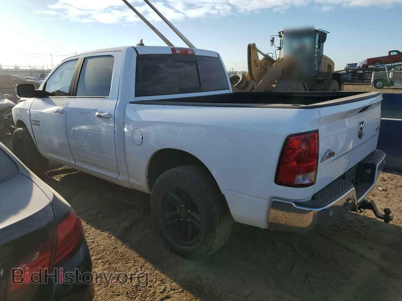 2016 RAM 1500 - VIN: 1C6RR7LG2GS360682 - Фото 2