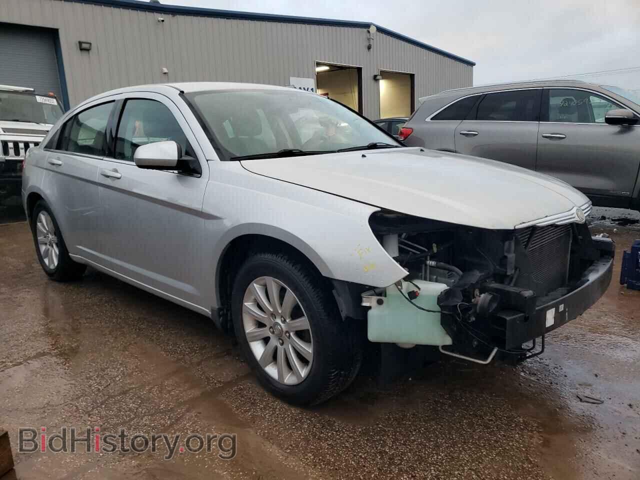 2010 CHRYSLER SEBRING - VIN: 1C3CC5FB2AN137346 - Фото 4
