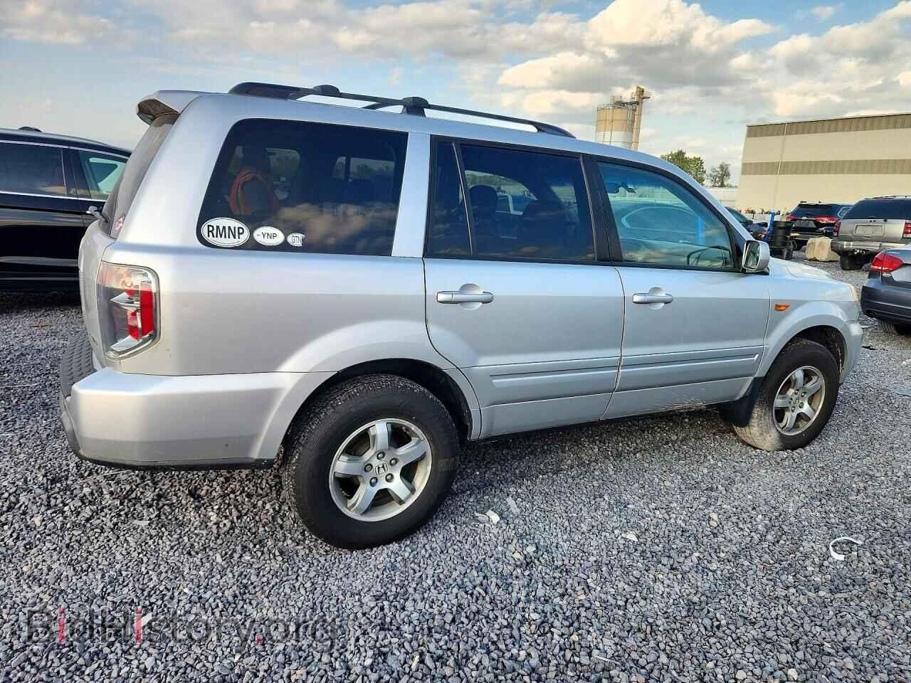 2008 Honda PILOT (VIN 5FNYF18328B052278) — фото 3 из 13