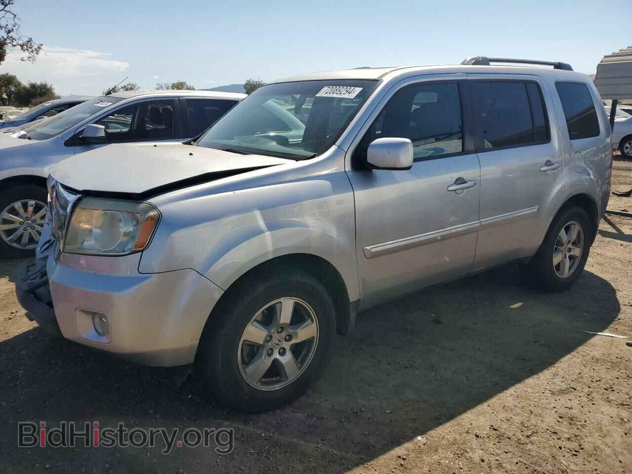Photo 5FNYF4H76BB018548 - HONDA PILOT 2011