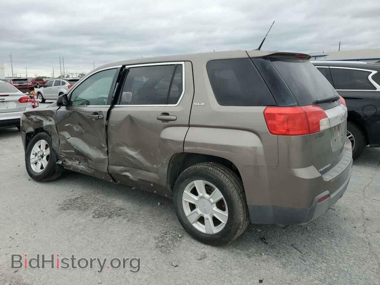 2011 GMC TERRAIN - VIN: 2CTALMEC0B6428588 - Photo 2