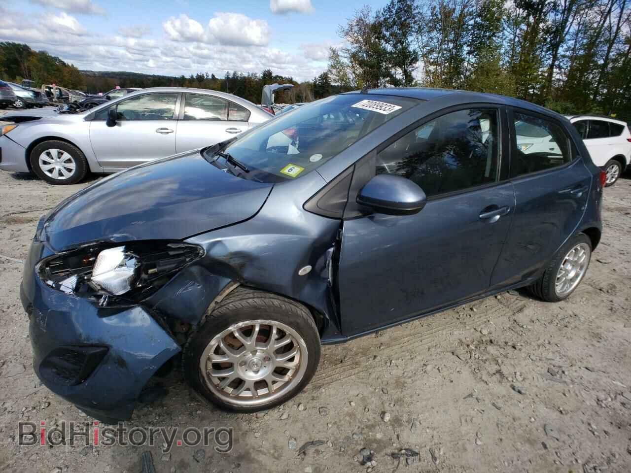 Фотография JM1DE1KZ7E0174076 - MAZDA 2 2014