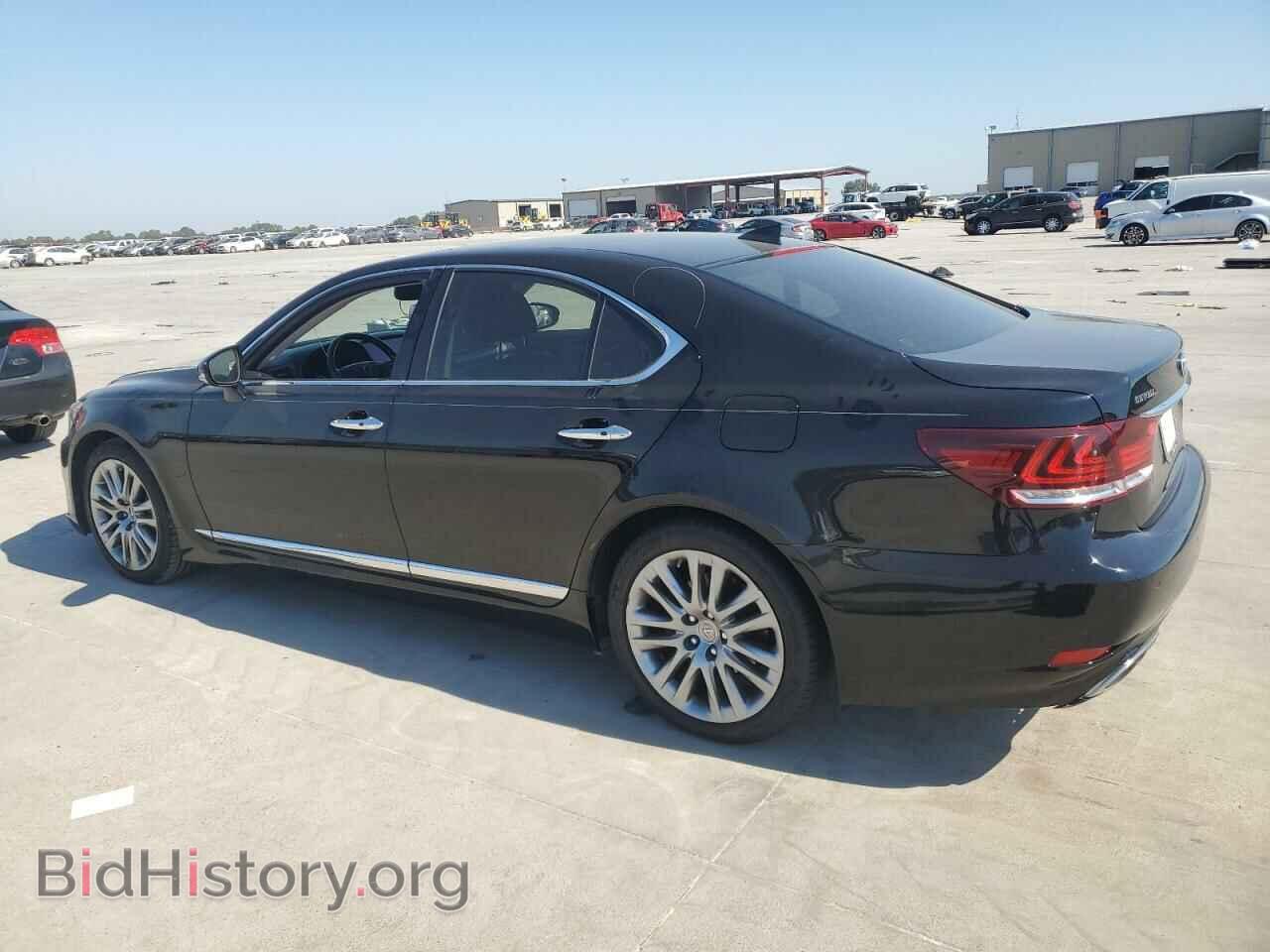 2014 LEXUS LS460 - VIN: JTHBL5EF2E5131949 - Photo 2