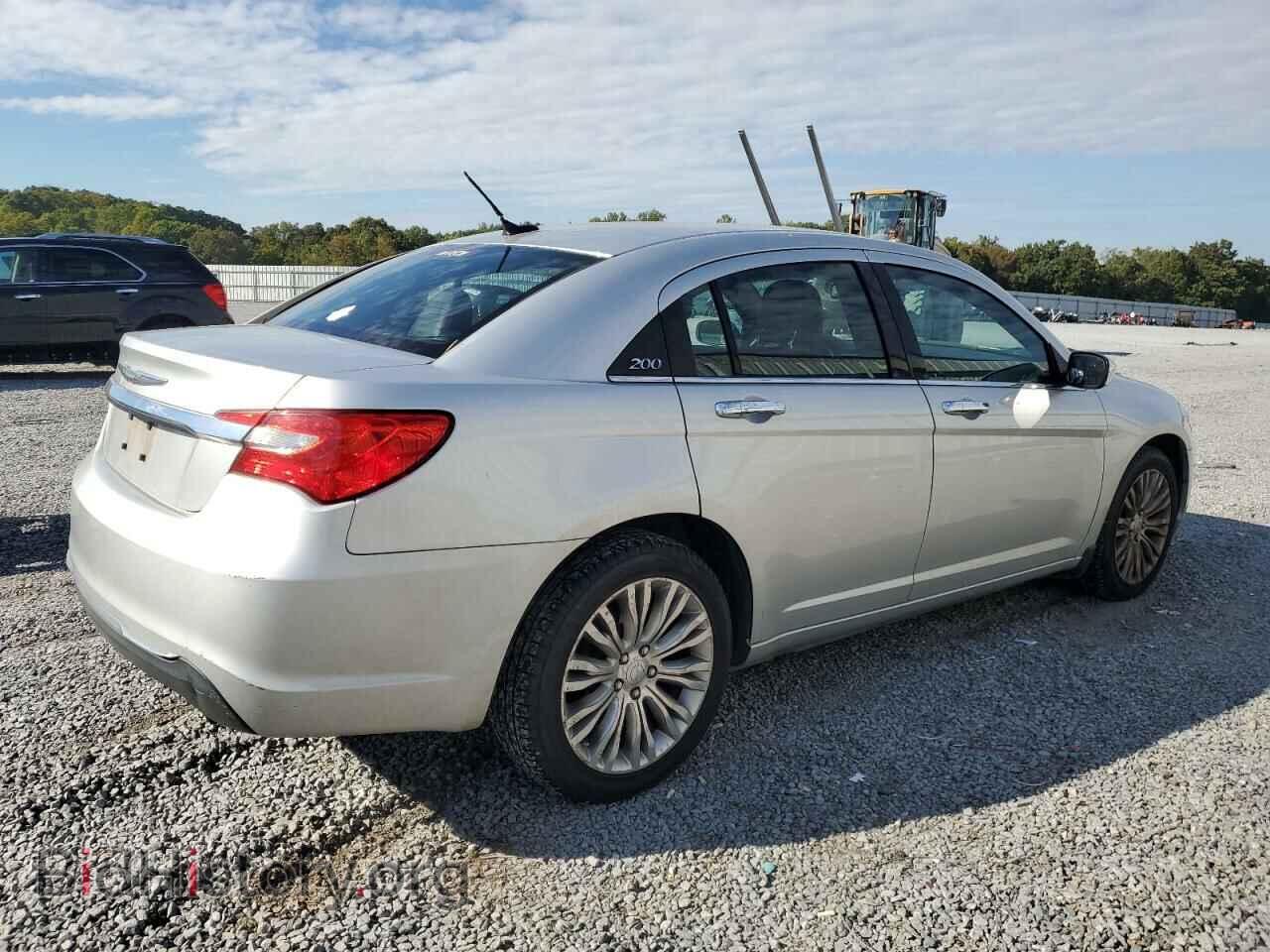 2011 CHRYSLER 200 - VIN: 1C3BC2FB1BN598291 - Photo 3