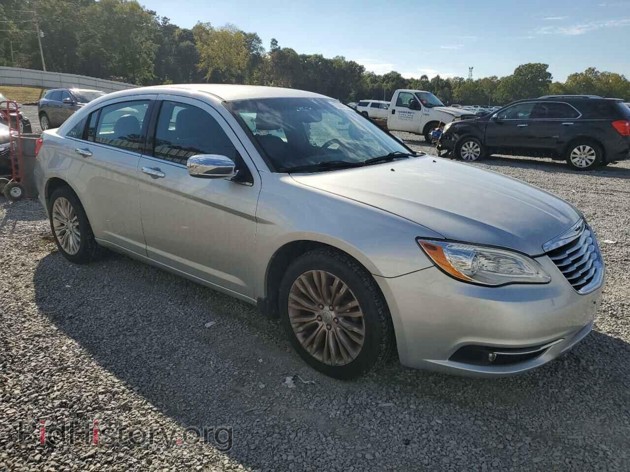 2011 CHRYSLER 200 - VIN: 1C3BC2FB1BN598291 - Photo 4