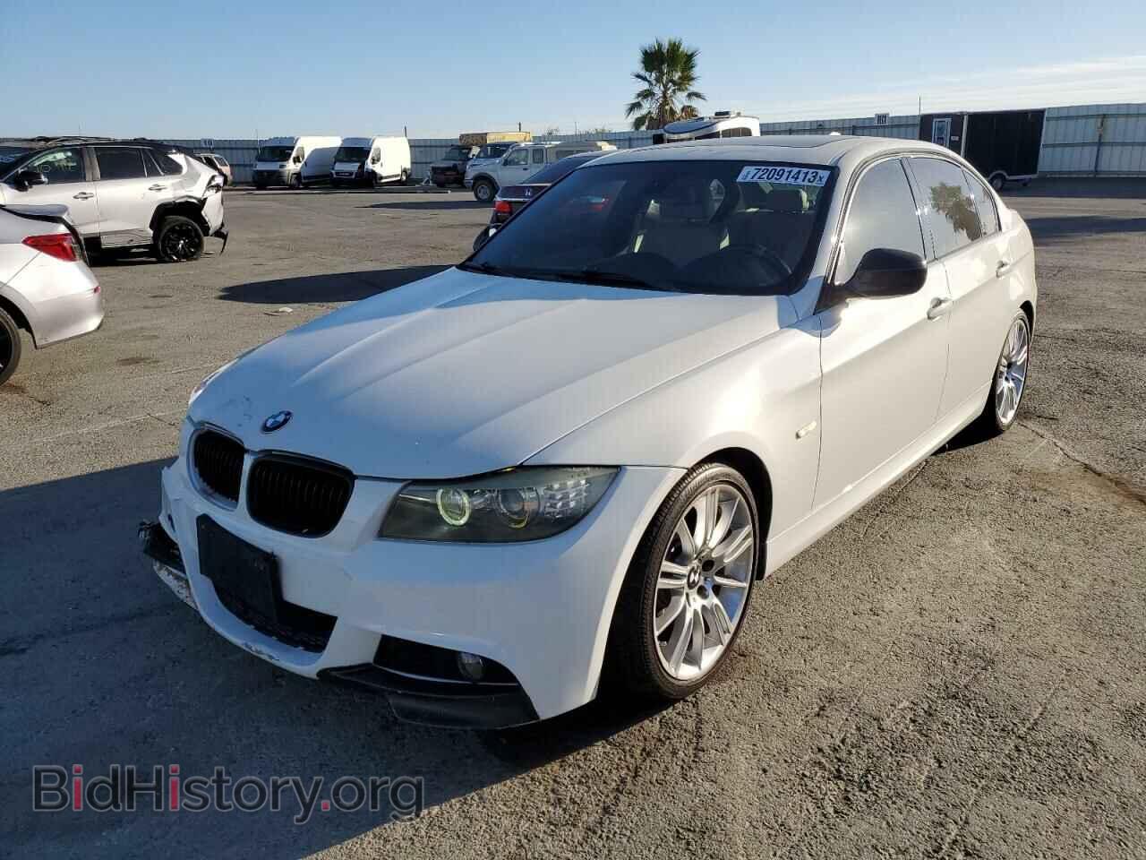 Фотография WBAPM5C58BE435231 - BMW 3 SERIES 2011