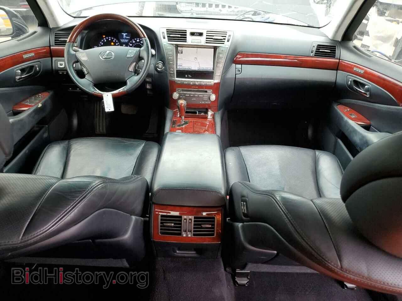 2011 LEXUS LS460 - VIN: JTHGL5EF1B5042004 - Photo 8