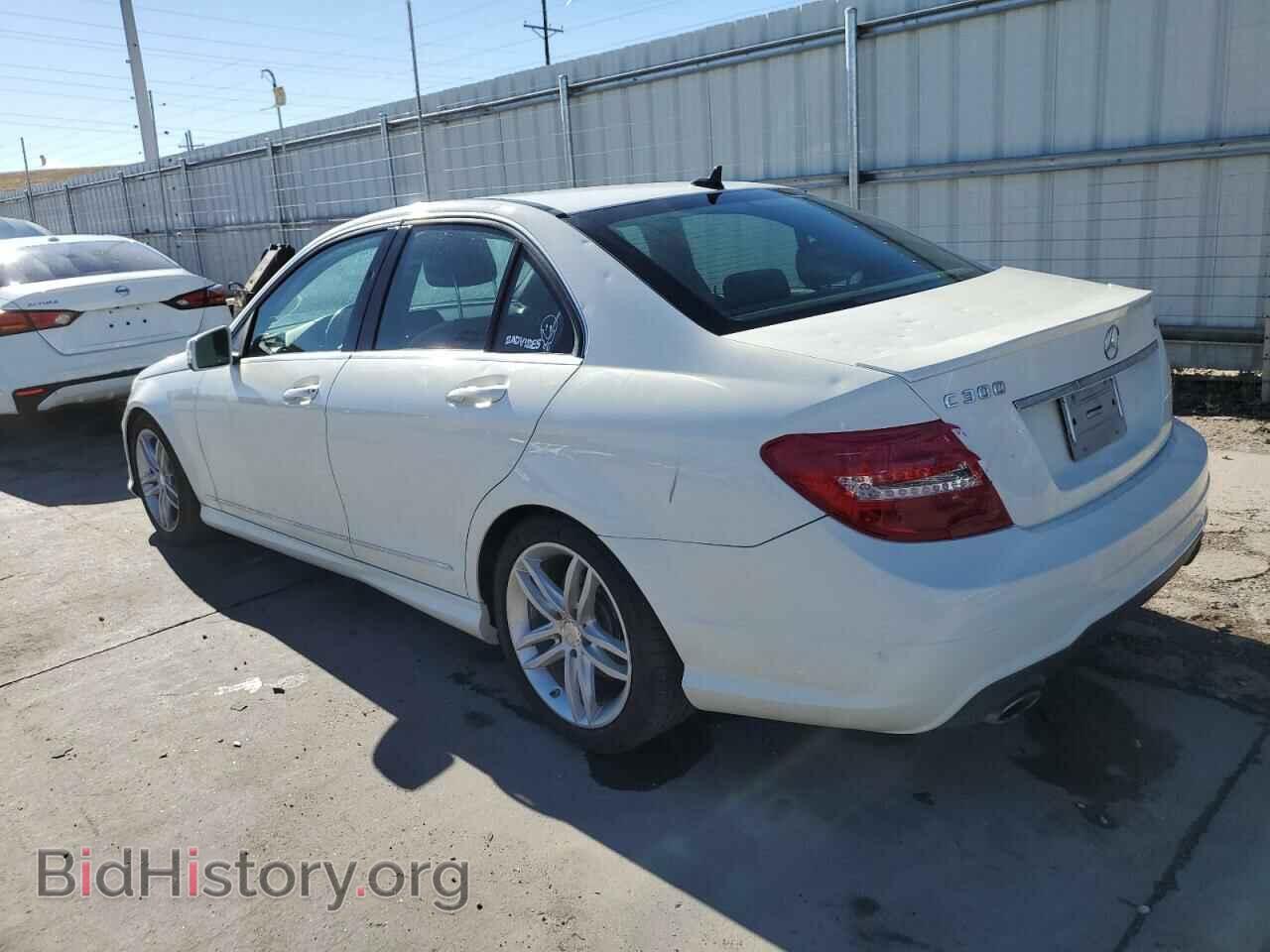 2012 MERCEDES-BENZ C-CLASS - VIN: WDDGF8BB6CA727156 - Фото 2