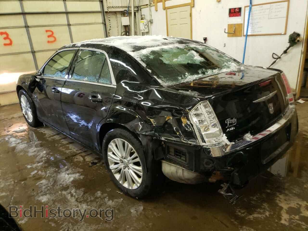2014 CHRYSLER 300 - VIN: 2C3CCARG0EH361570 - Фото 2
