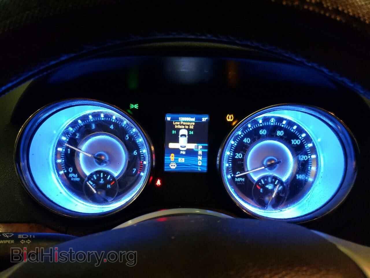 2014 CHRYSLER 300 - VIN: 2C3CCARG0EH361570 - Фото 9