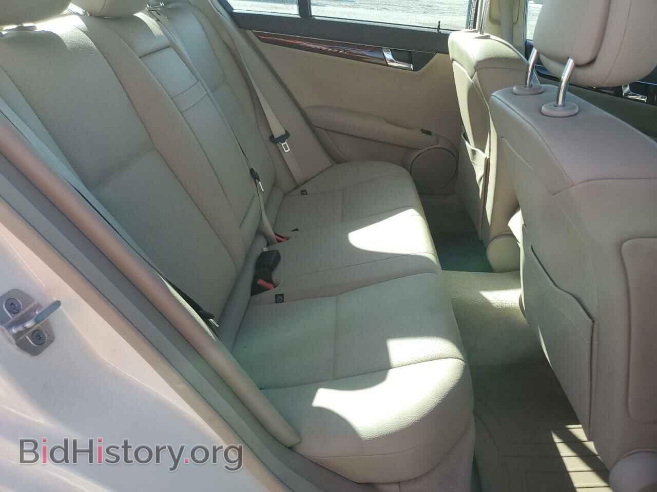 2011 MERCEDES-BENZ C-CLASS - VIN: WDDGF5EB3BF631755 - Фото 10