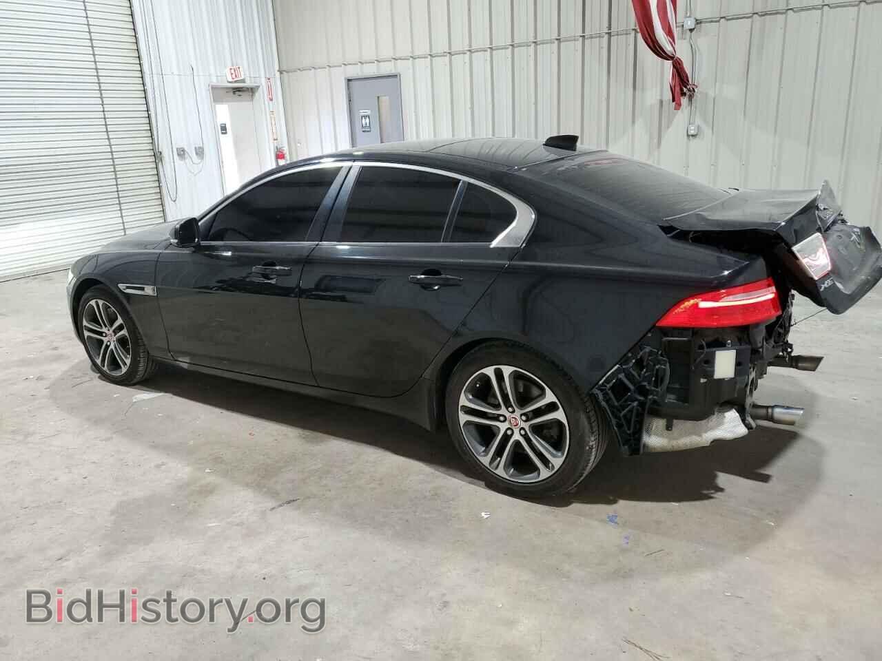 2017 JAGUAR XE - VIN: SAJAJ4BV1HCP10599 - Фото 2