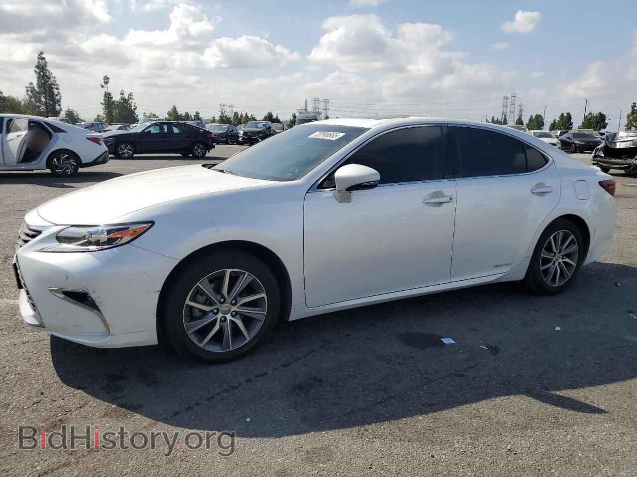 Фотография JTHBW1GG6G2117319 - LEXUS ES300 2016