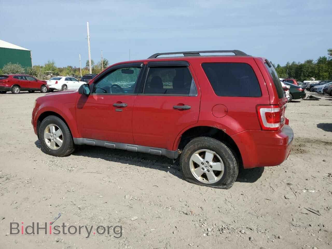 2011 FORD ESCAPE - VIN: 1FMCU9D70BKB29517 - Фото 2