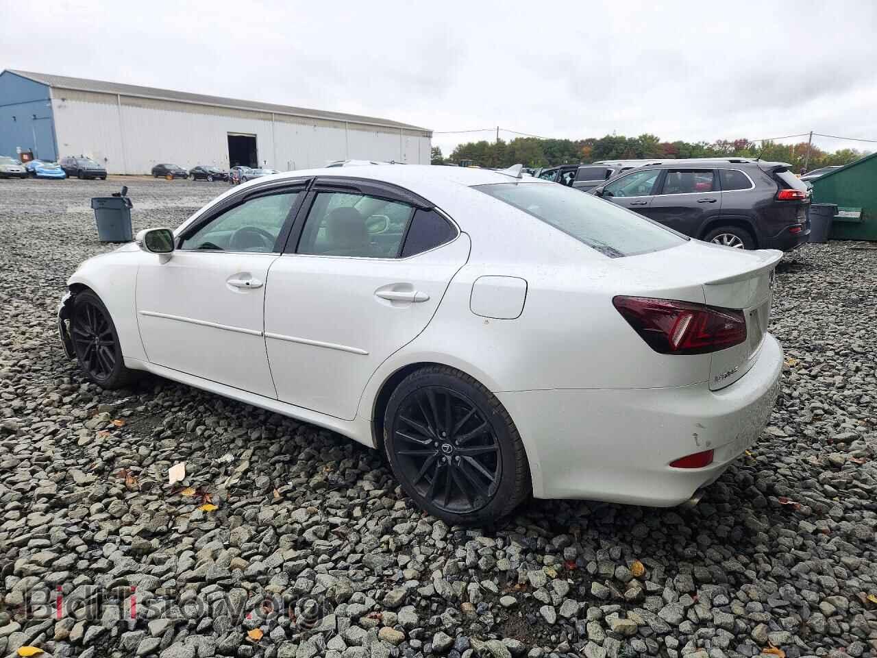2010 LEXUS IS - VIN: JTHCF5C24A2033741 - Photo 2