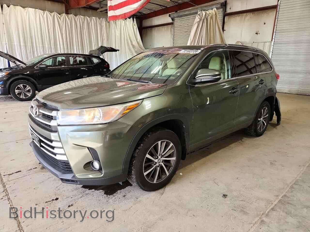 Фотография 5TDJZRFH7HS369569 - TOYOTA HIGHLANDER 2017