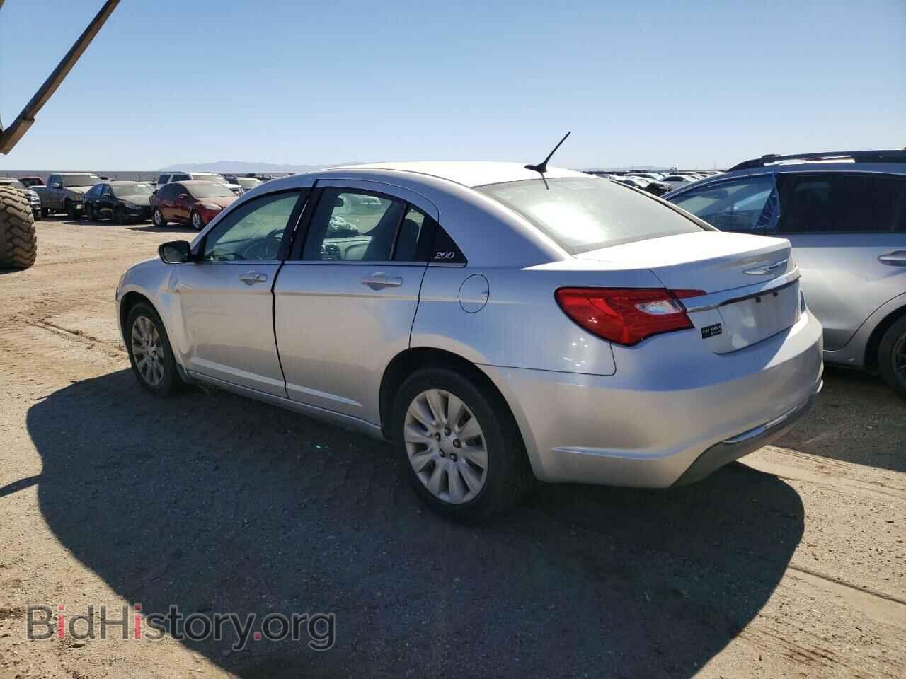 2012 CHRYSLER 200 - VIN: 1C3CCBABXCN273717 - Фото 2