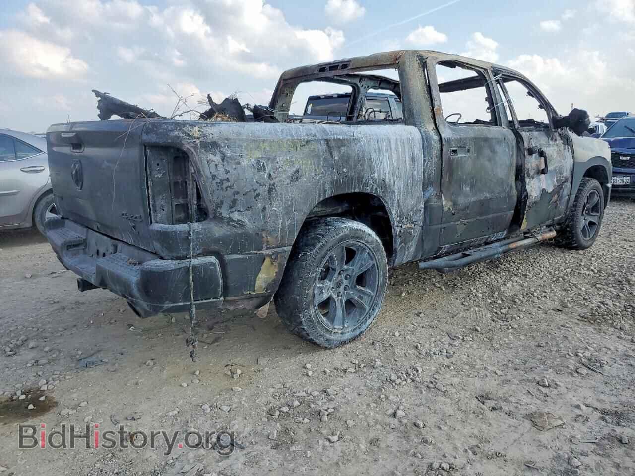 2020 RAM 1500 - VIN: 1C6SRFFT3LN364916 - Фото 3