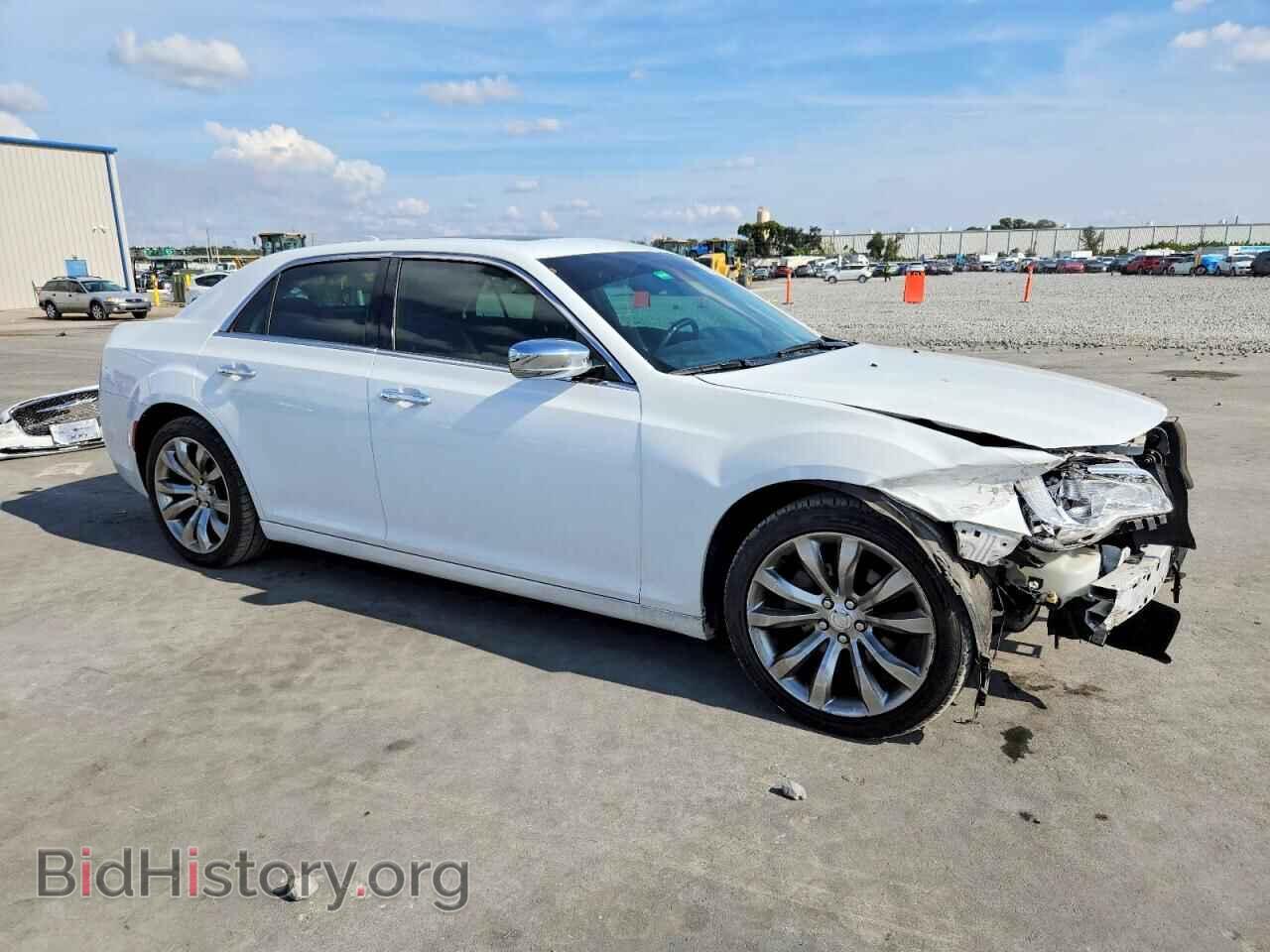 2017 CHRYSLER 300 - VIN: 2C3CCAEG6HH570371 - Фото 4