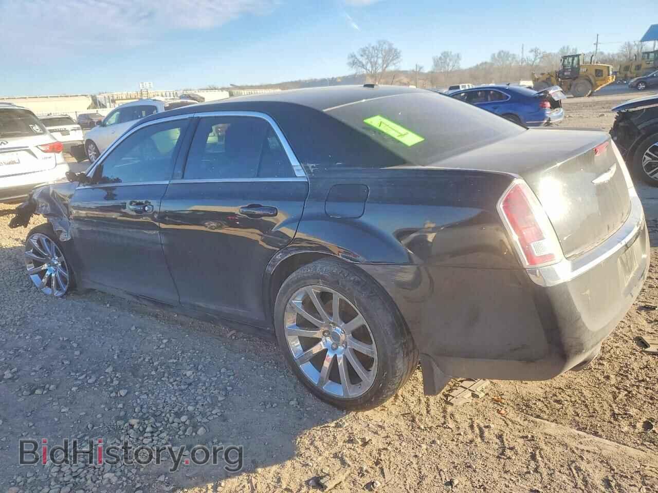 2013 CHRYSLER 300 - VIN: 2C3CCARG8DH505591 - Фото 2
