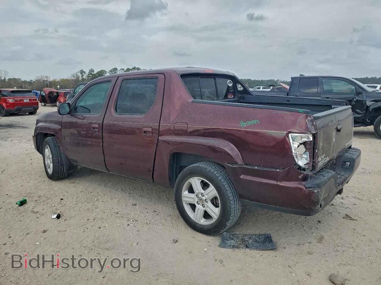 2013 HONDA RIDGELINE - VIN: 5FPYK1F54DB003522 - Фото 2