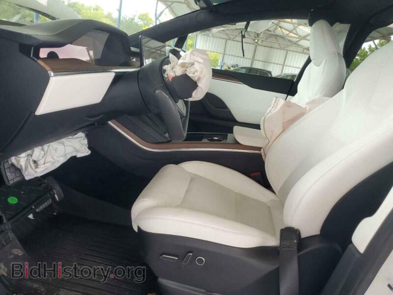 2023 Tesla MODEL X (VIN 7SAXCBE5XPF378671) — фото 7 из 12