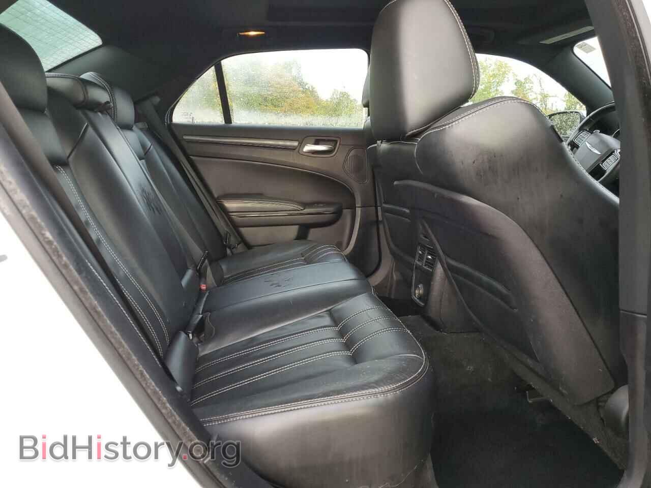 2013 CHRYSLER 300 - VIN: 2C3CCABTXDH553228 - Фото 10