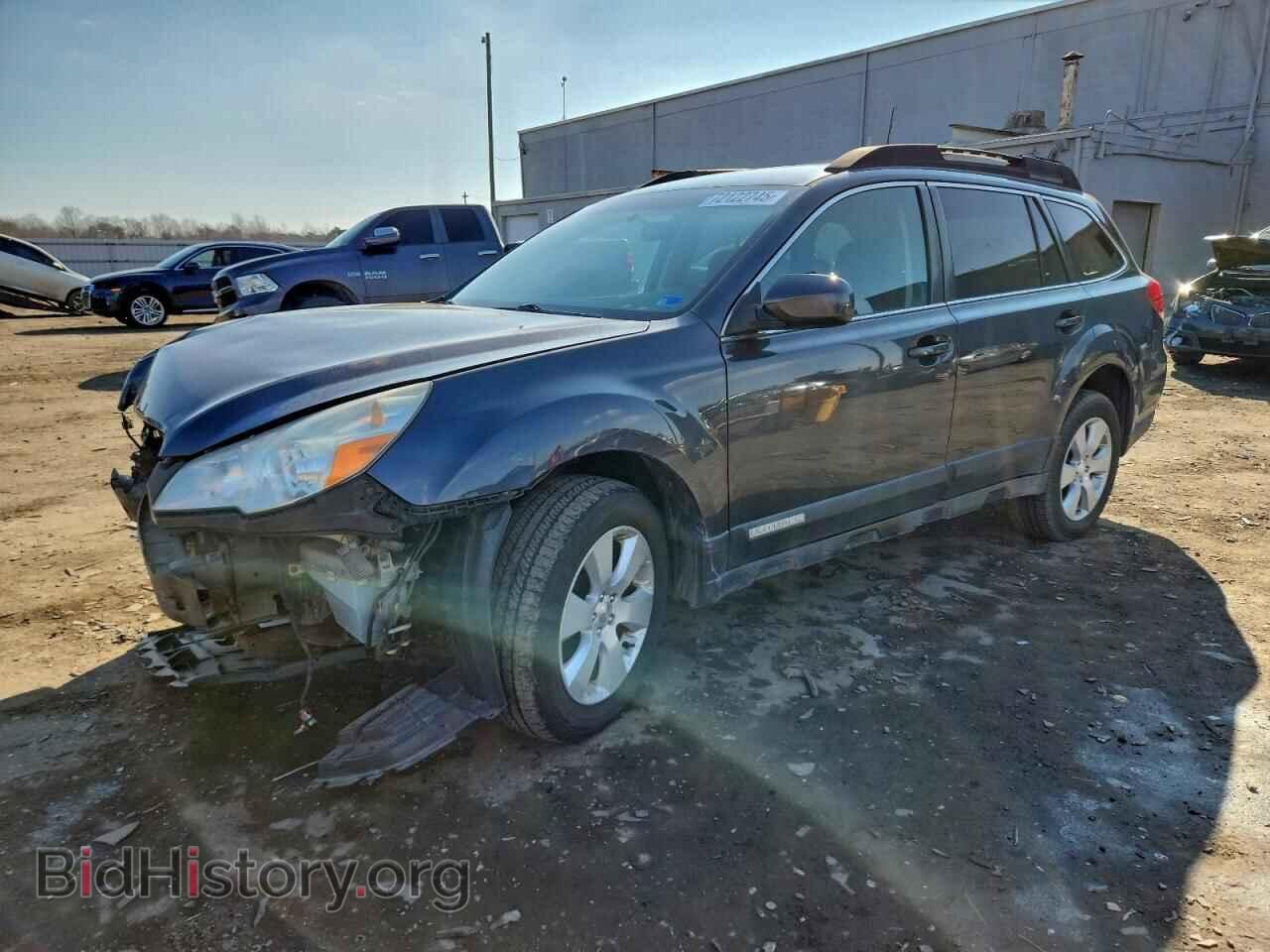 Photo 4S4BRBCC1B3364747 - SUBARU OUTBACK 2011