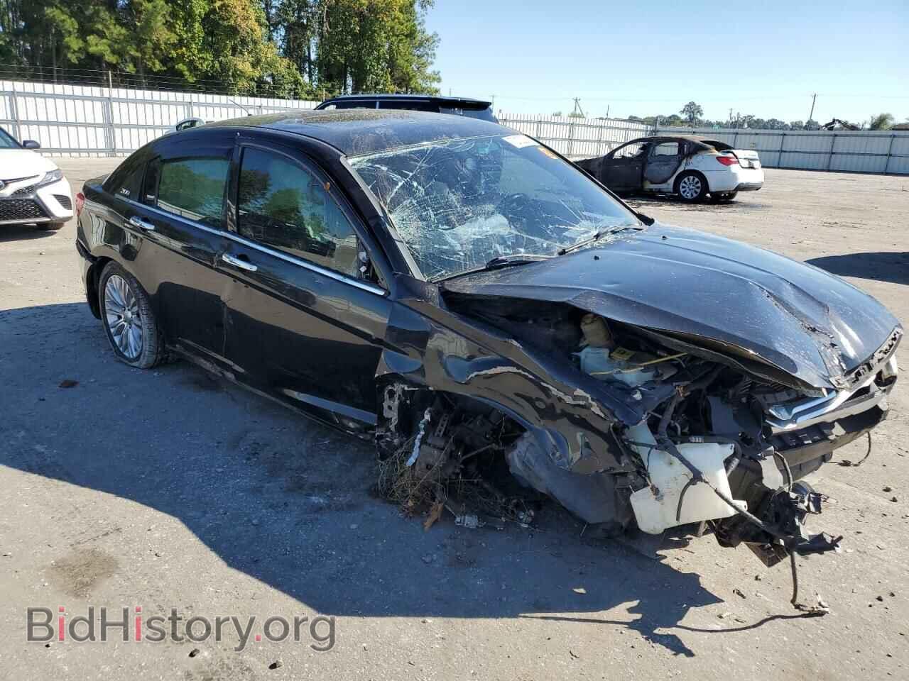 2011 CHRYSLER 200 - VIN: 1C3BC2FB2BN580561 - Photo 4
