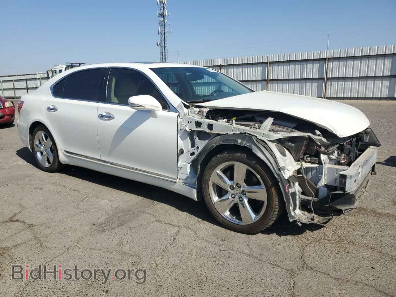 2011 LEXUS LS460 - VIN: JTHGL5EF4B5043132 - Photo 4