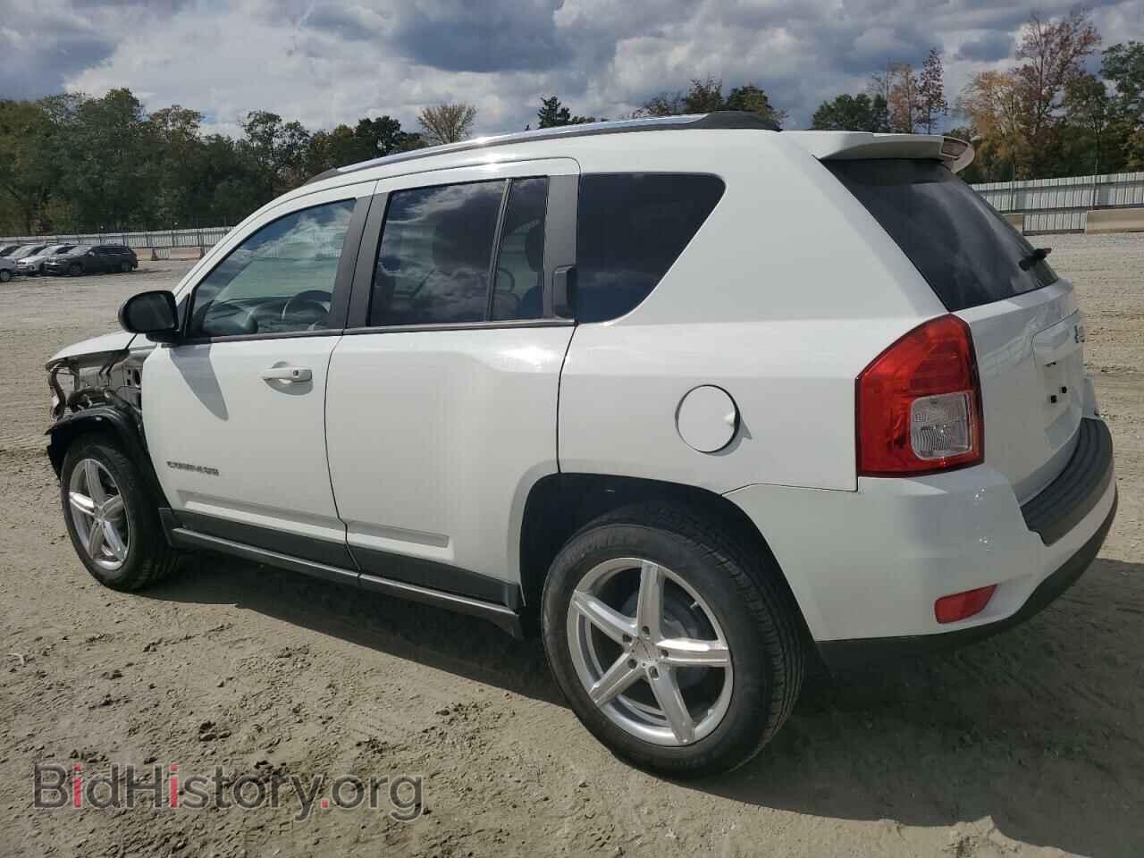 2011 JEEP COMPASS - VIN: 1J4NT1FB6BD230837 - Photo 2