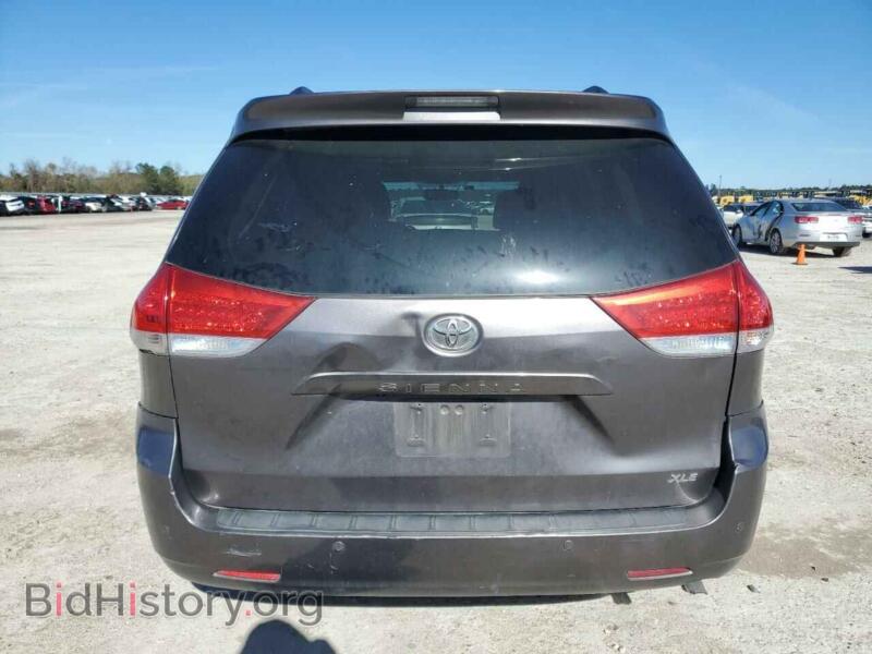 2013 Toyota SIENNA (VIN 5TDYK3DC8DS331205) — фото 6 из 13