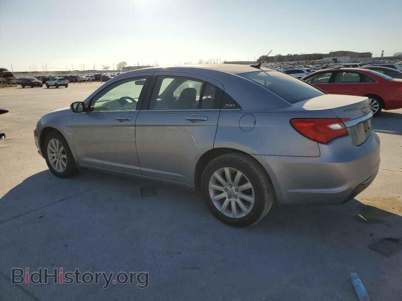 2013 CHRYSLER 200 - VIN: 1C3CCBBB0DN525670 - Фото 2