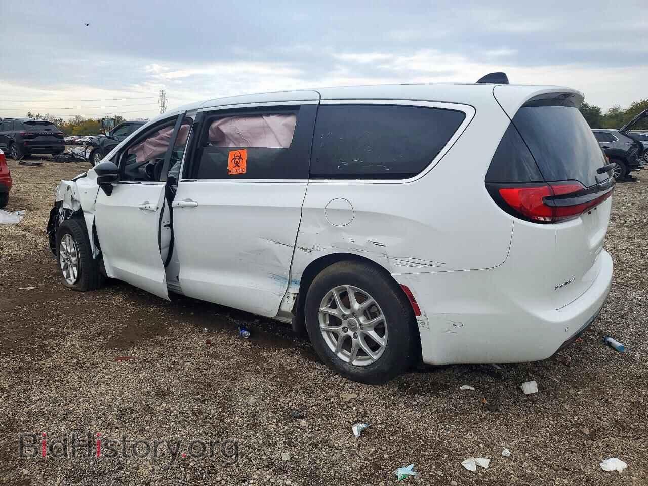 2025 CHRYSLER PACIFICA - VIN: 2C4RC1BG0SR518620 - Photo 2
