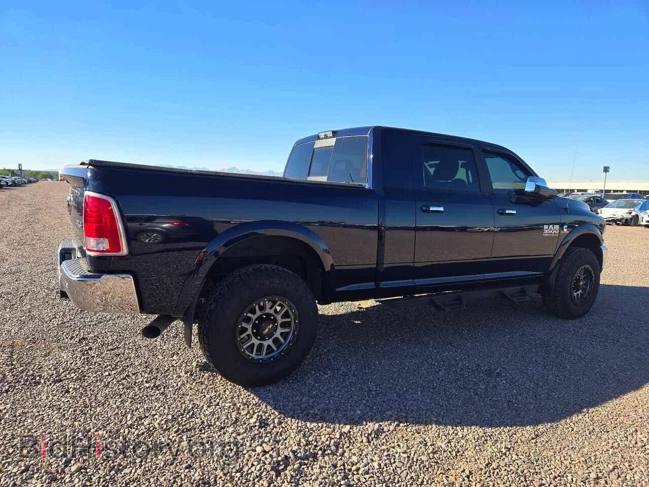 2018 RAM 3500 - VIN: 3C63R3ML6JG374805 - Photo 3