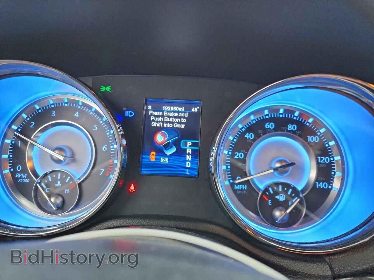 2012 CHRYSLER 300 - VIN: 2C3CCAHG9CH155243 - Фото 9